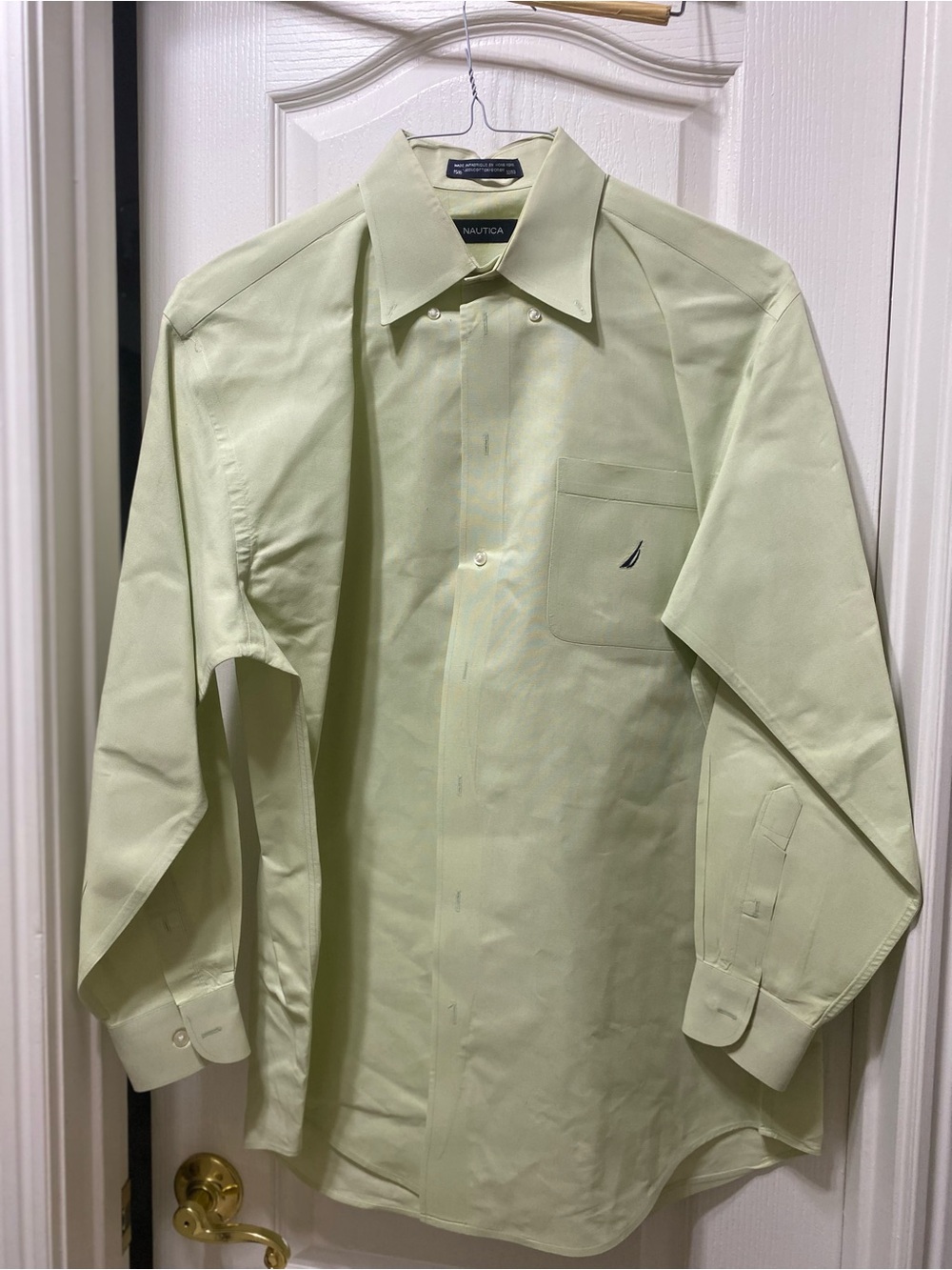 Nautica Men's Light Green Button-Down Dress Shirt